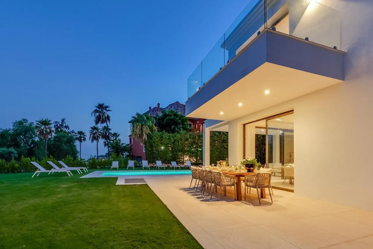 Villa Monte Halcones: Marbella Getaway with Private Pool and Golf Valley Views Benahavis
