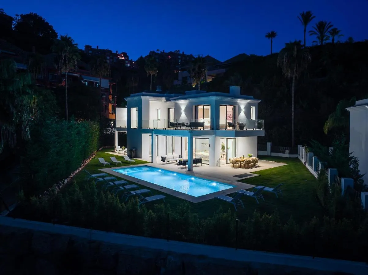 Villa Monte Halcones: Marbella Getaway with Private Pool and Golf Valley Views Benahavis