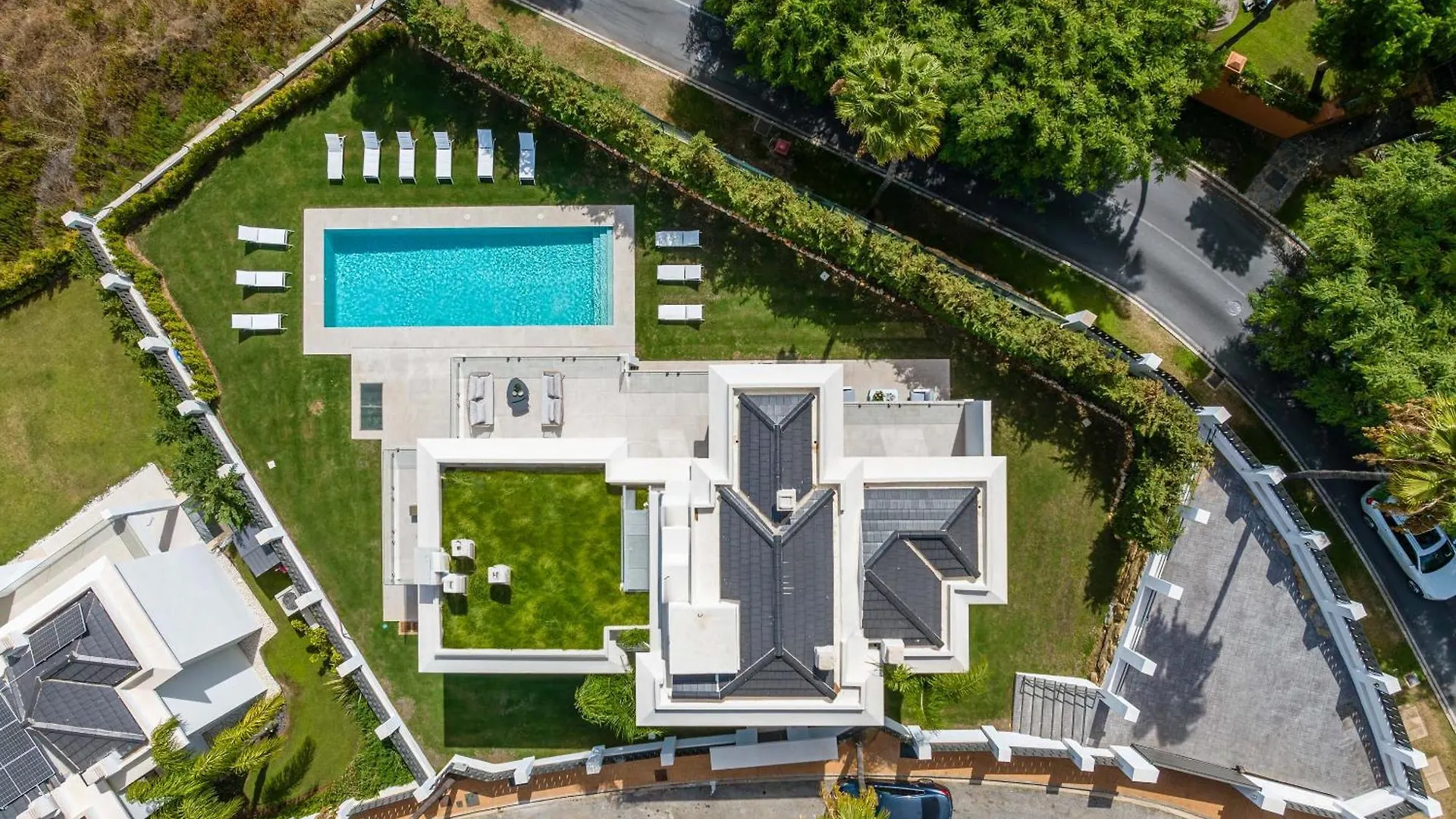 Villa Monte Halcones: Marbella Getaway with Private Pool and Golf Valley Views Benahavis
